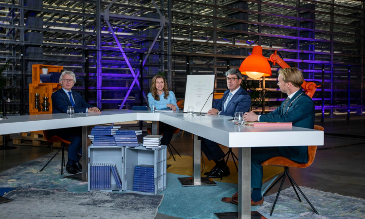 Hans Willem Cortenraad met Predicaat