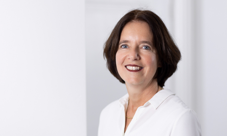 LR Linda van Zomeren 38